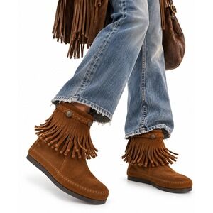 Minnetonka 293 Hi Top Back Zip Boots Dusty Brown Suede Fringe Women's 8